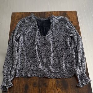 Abercrombie & Fitch Black and White Floral Blouse